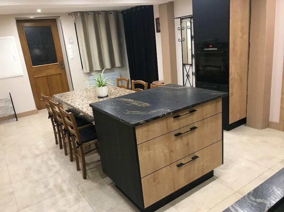 Paisible Logement Tout Equipe Pour 1 A 6 Personnes Ebersheim المظهر الخارجي الصورة