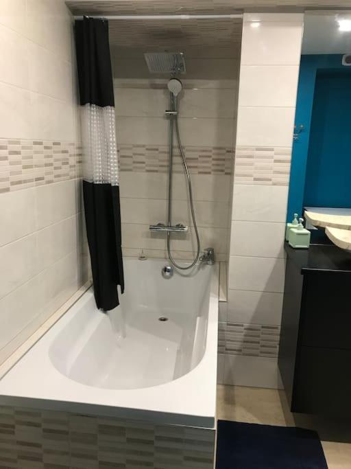 Paisible Logement Tout Equipe Pour 1 A 6 Personnes Ebersheim المظهر الخارجي الصورة